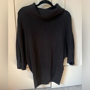 Black doleman short sleeve sweater